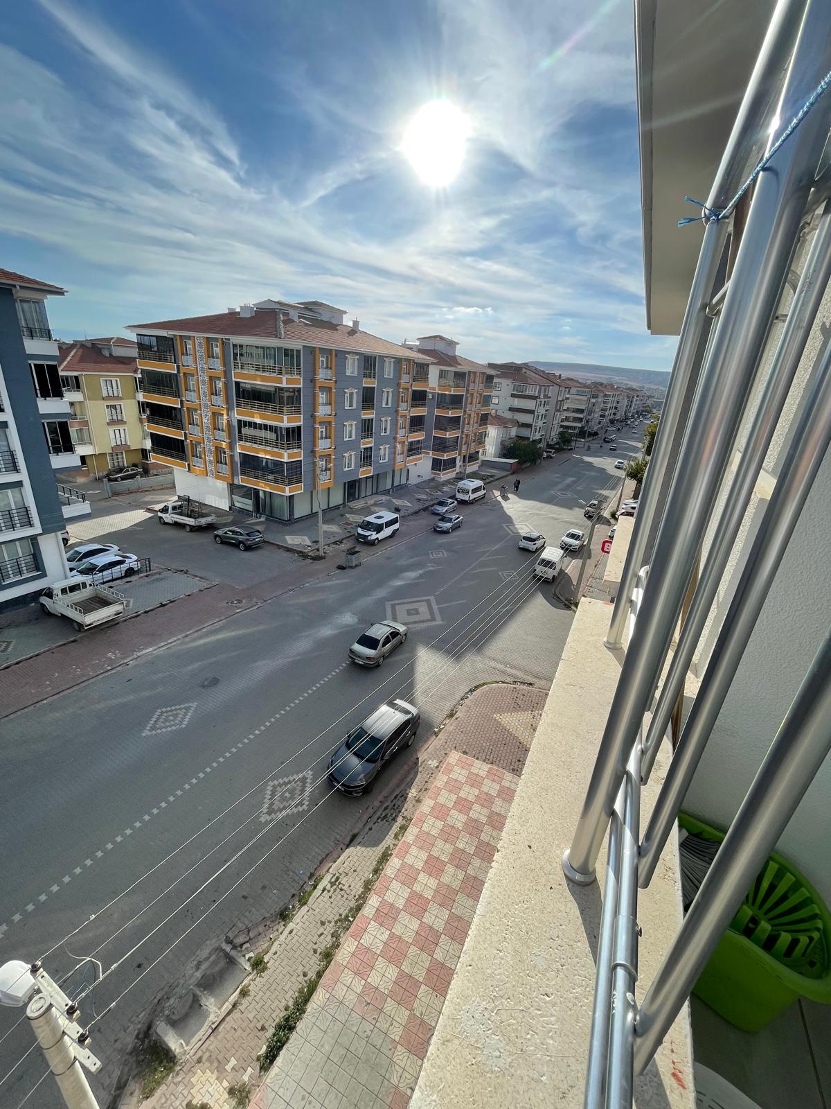ZERNİŞAN VAKKAS İLKOKULU CİVARI 4+1 SATILIK DAİRE