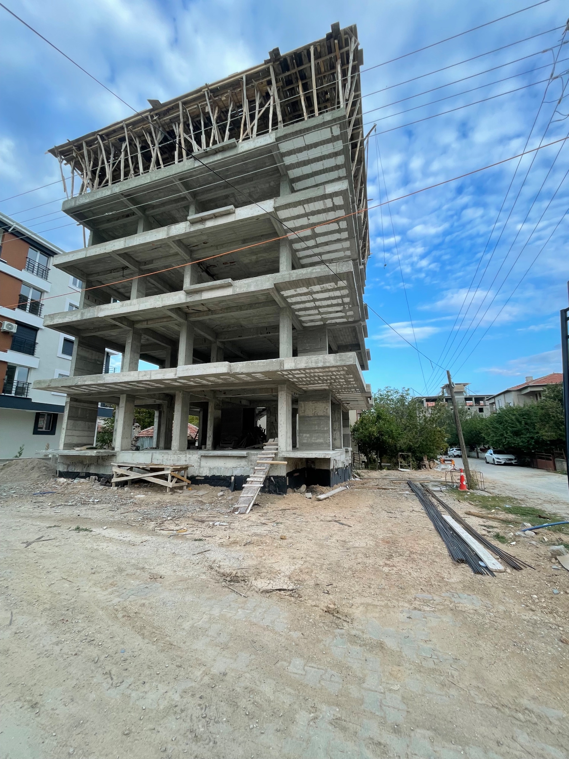 NASUHDEDE DE SATILIK 4+1 DAİRELER