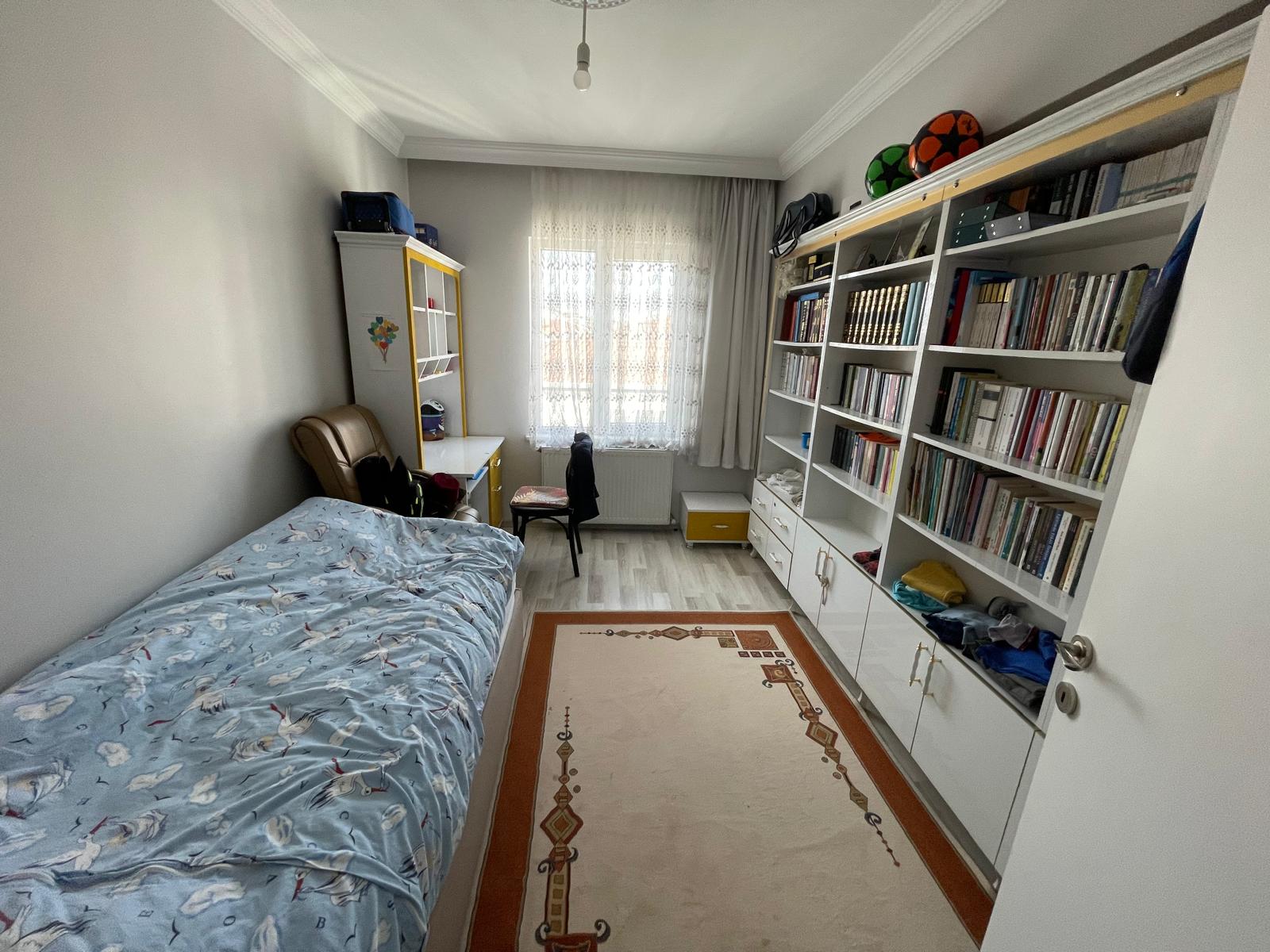 ZERNİŞAN VAKKAS İLKOKULU CİVARI 4+1 SATILIK DAİRE